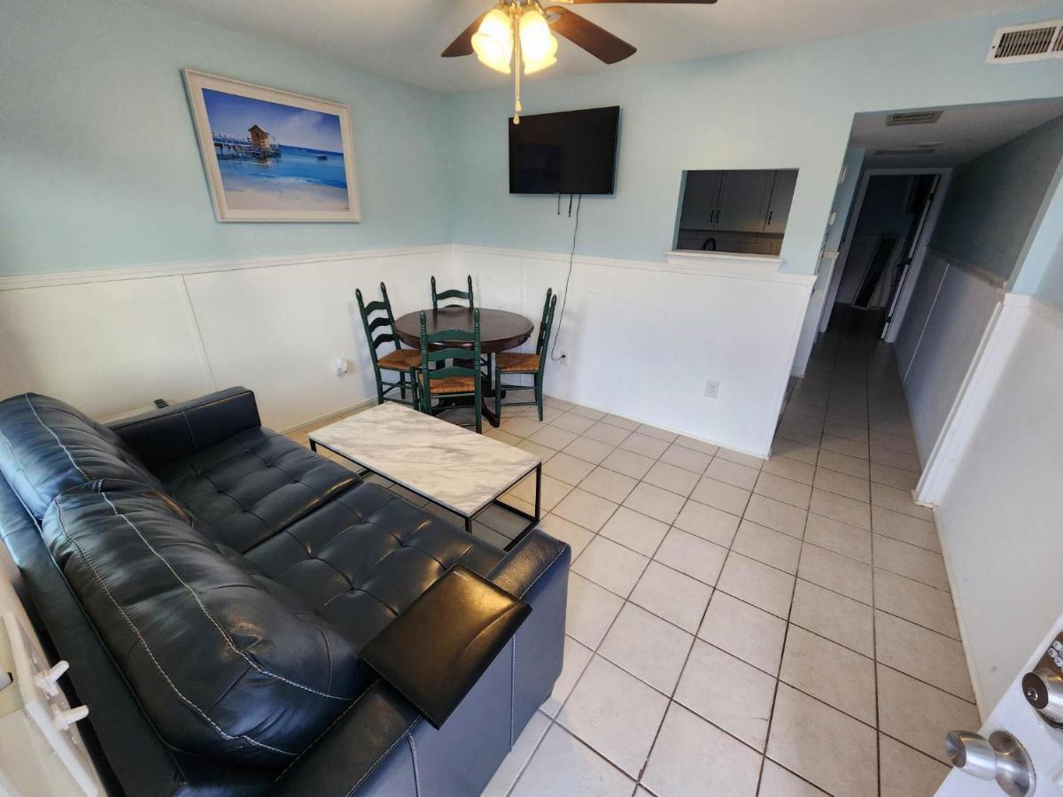 125 Atlantic Avenue Unit E - Pet Friendly! Walk To The Beach And Pier!1Br -1Ba - Sleeps 2-4 Guests! Myrtle Beach Eksteriør billede